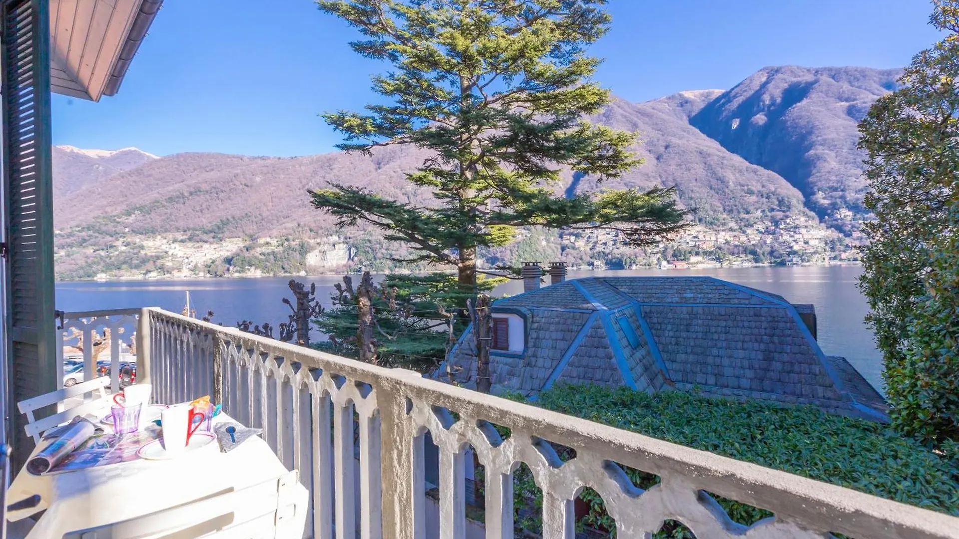 Villa Lucia Laglio Italy
